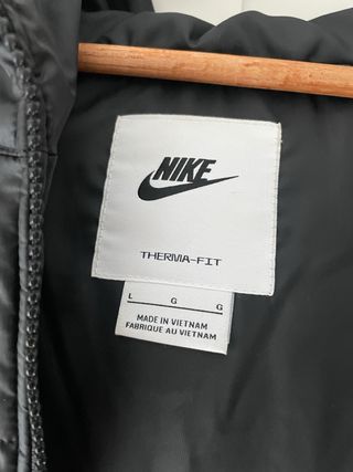 Abrigo largo Nike negro