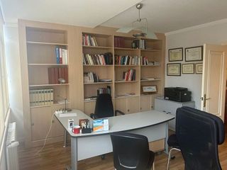 Oficina en alquiler en Plaza España - Villa Pilar - Reyes Católicos - Vadillos en Burgos