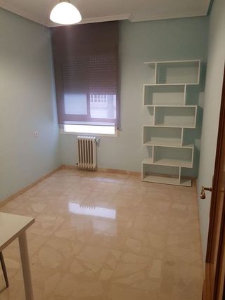 Piso en alquiler en Carretas - Huerta de Marzo - La Pajarita en Albacete