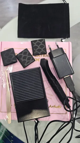 Lampada LED per pinzette per ciglia + accessori