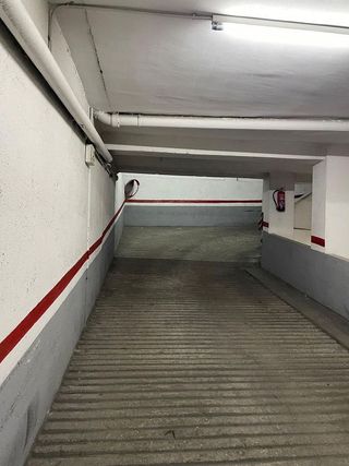 Garaje en alquiler en Les Corts en Barcelona