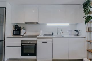 Piso en venta en El Padrón - El Velerín - Voladilla en Estepona