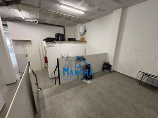 Local comercial en alquiler en Hospital - Parque sur en Albacete