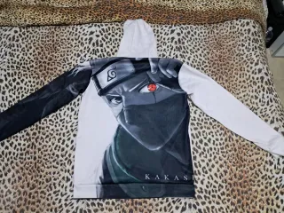 Felpa con stampa Kakashi Naruto