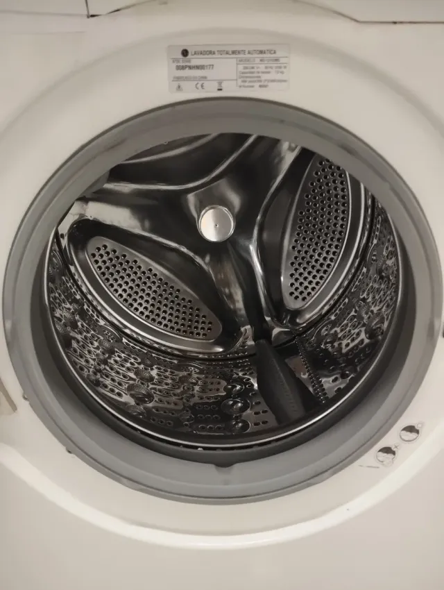 LAVADORA MARCA LG Direct Drive 7kg