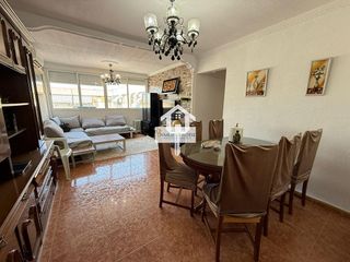 Piso en venta en Juan XXIII en Alicante