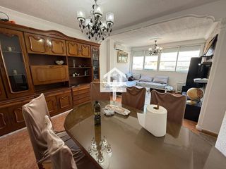 Piso en venta en Juan XXIII en Alicante