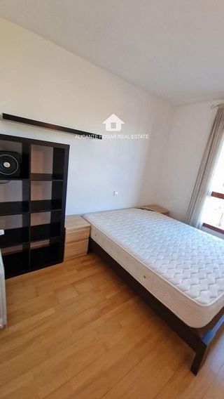 Piso en alquiler en Paus - Poligono San Blas en Alicante