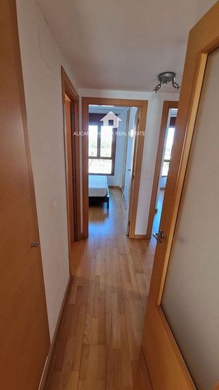 Piso en alquiler en Paus - Poligono San Blas en Alicante