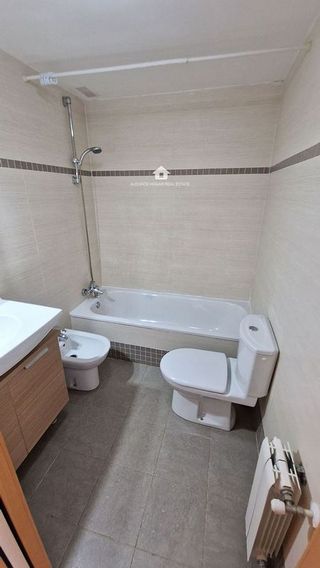 Piso en alquiler en Paus - Poligono San Blas en Alicante