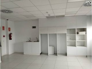Local comercial en alquiler en Arcas Reales - Pinar del Jalón en Valladolid