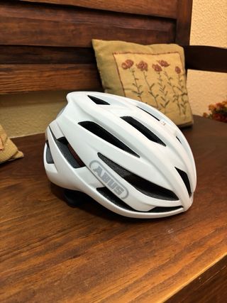 Casco Abus Stormchaser