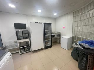 R-7939411 Traspaso obrador pastelería en les Corts