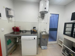 R-7939411 Traspaso obrador pastelería en les Corts