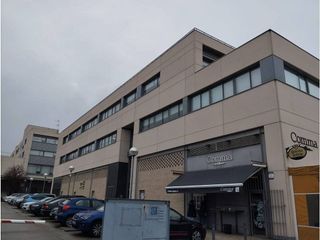 Local comercial en alquiler en Arcas Reales - Pinar del Jalón en Valladolid