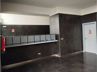 Local comercial en alquiler en Arcas Reales - Pinar del Jalón en Valladolid