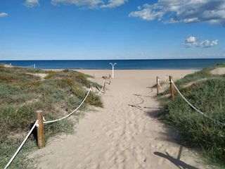 Casa pareada en alquiler en El Perellonet en Valencia