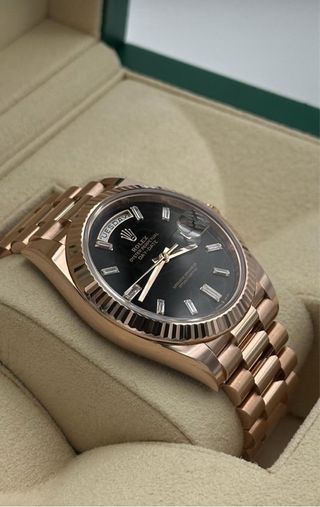 Rolex Day-Date Oro Rosa Baguette 228235