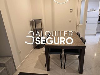 Piso en alquiler en Colores - Entreparques en Sevilla