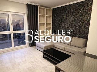 Piso en alquiler en Colores - Entreparques en Sevilla