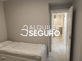 Piso en alquiler en Colores - Entreparques en Sevilla