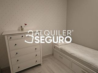 Piso en alquiler en Colores - Entreparques en Sevilla