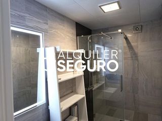 Piso en alquiler en Colores - Entreparques en Sevilla