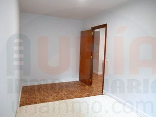 Piso en alquiler en Zona Teatro Campoamor en Oviedo