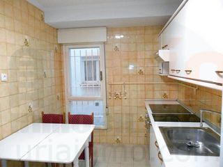 Piso en alquiler en Zona Teatro Campoamor en Oviedo