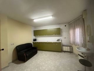 Oficina en alquiler en Eixample Nord – La Devesa en Girona