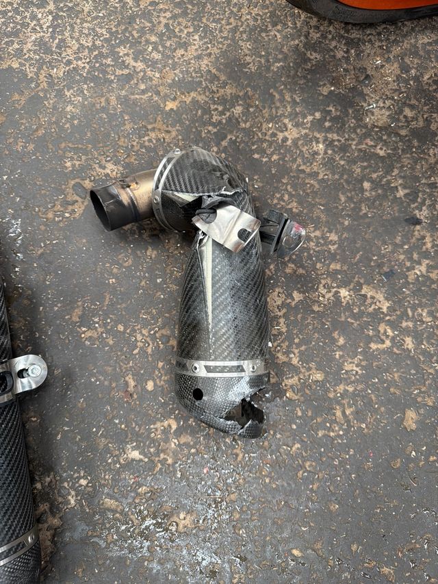 Escapes SC para Ducati Monster 696