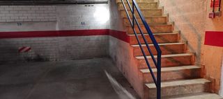 Garaje en venta en Joc de la Bola - Camps d'Esports - Ciutat Jardí - Montcada en Lleida