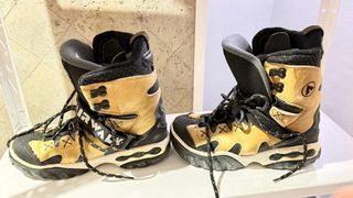 Botas de Nieve Airwalk Negras y Amarillas 43