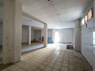 Local comercial en venta en Instituts - Universitat en Lleida