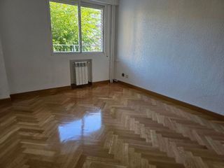 Piso en alquiler en Parque Lisboa - La Paz en Alcorcón