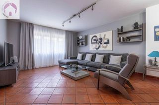 Casa adosada en venta en Ogíjares