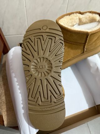 Botas UGG Beige/Castanho