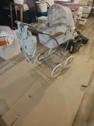 Carro de juguete clásico Carol