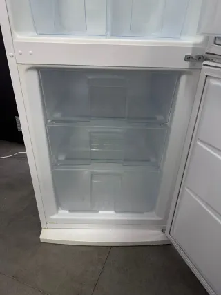 Nevera combi Benavente con garantía transporte