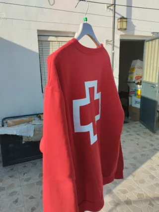 Lote Cruz Roja: Sudadera, Gorro y chambergo