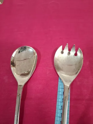 Cubiertos para servir ensalada