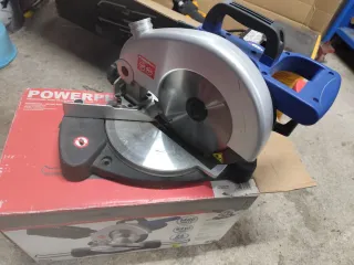 Sierra Ingletadora Powerplus 1400W
