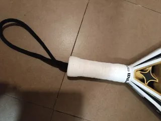 Pala de pádel Starvie Astrum Eris 2023