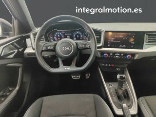 Audi A1 citycarver Black line 35 TFSI 110kW S tr