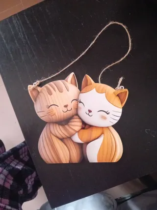 Adorno de pared de gatos de madera