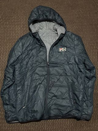 Chaqueta Fila Negra y Gris con Capucha