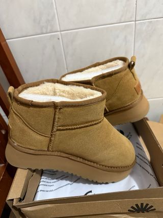 Botas UGG Castanhas