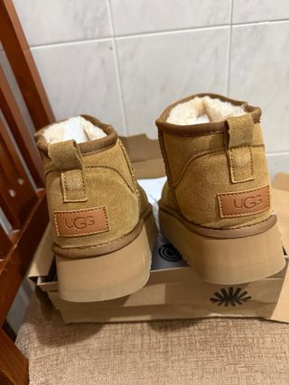 Botas UGG Castanhas
