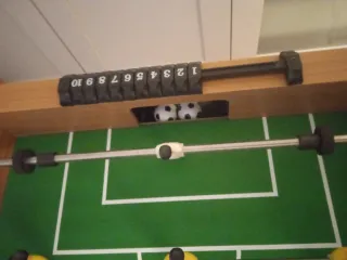 Futbolín de madera
