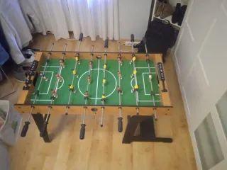Futbolín de madera